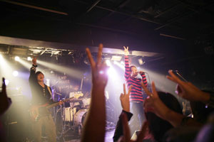 PEACE!!(Photo:江隈麗志) PEACE!!(Photo:江隈麗志)